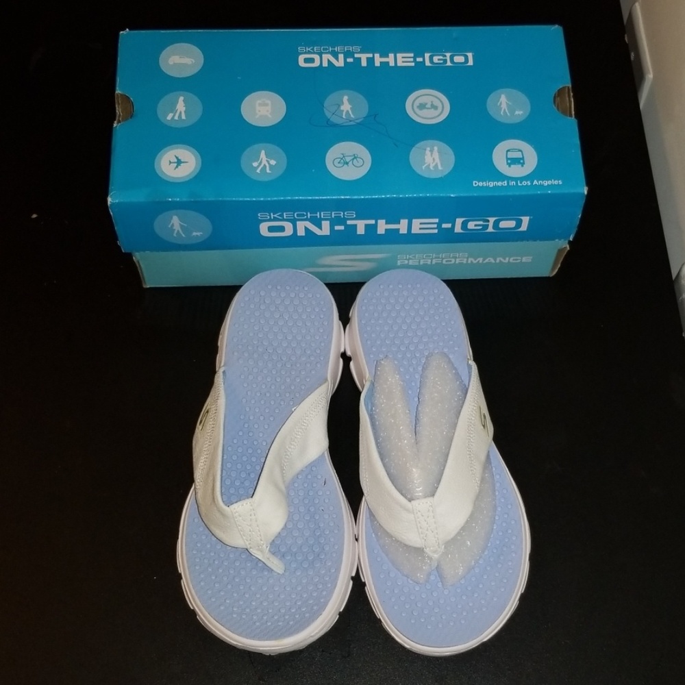 Skechers slippers